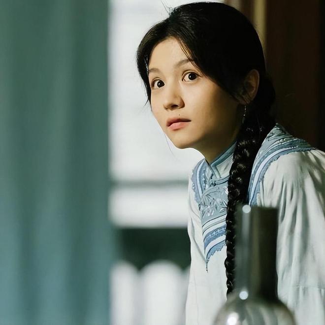 齐聚但凡春夏拉胯点都压不住6位女配开元棋牌《人生若如初见》7位美女(图13)